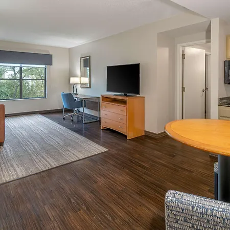 Hampton Inn & Suites Nashville-Vanderbilt-Elliston Place-3