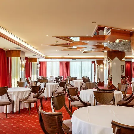 Oasis Hotel Apartments-3