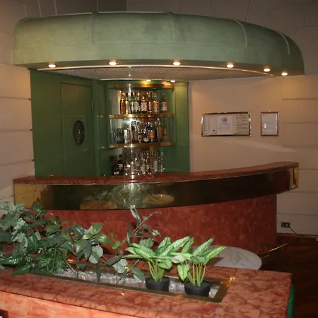 Albert Hotel-2