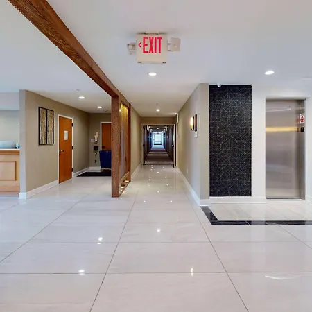 Ramada By Wyndham Strasburg - Shenandoah Valley-3