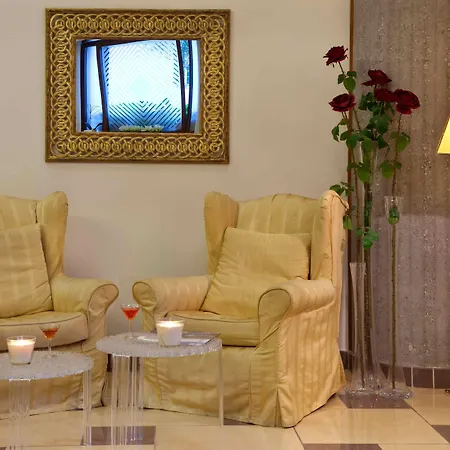 Ulisse Deluxe Hostel-2