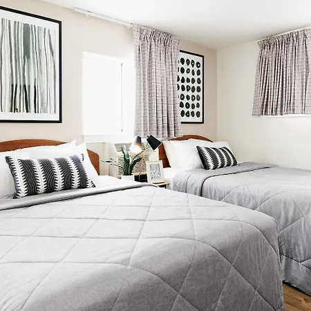 Intown Suites Extended Stay Clearwater Fl-3