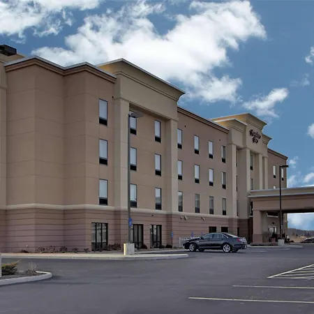 Hampton Inn Defiance-2