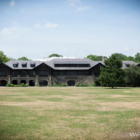 Overlook Lodge And Stone Cottages At Bear Mountain-2