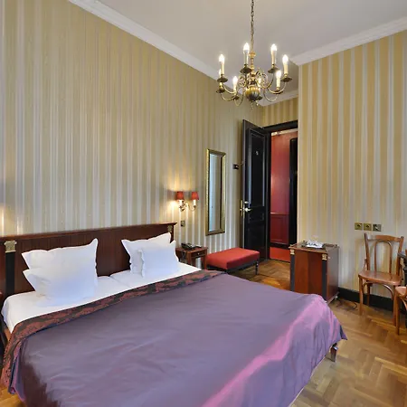 Gerloczy Boutique Hotel-3