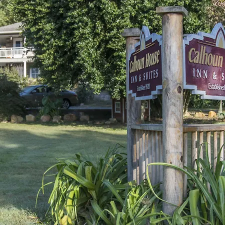 Calhoun House Inn & Suites-2