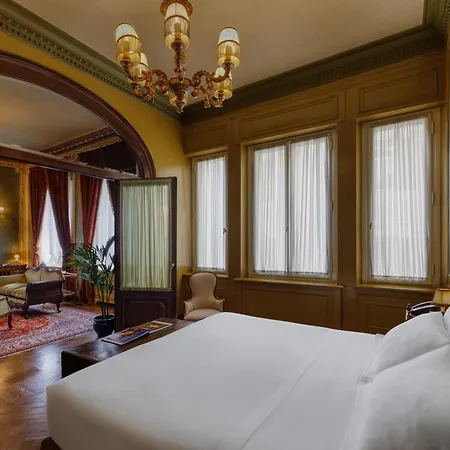 Hotel Locarno-3