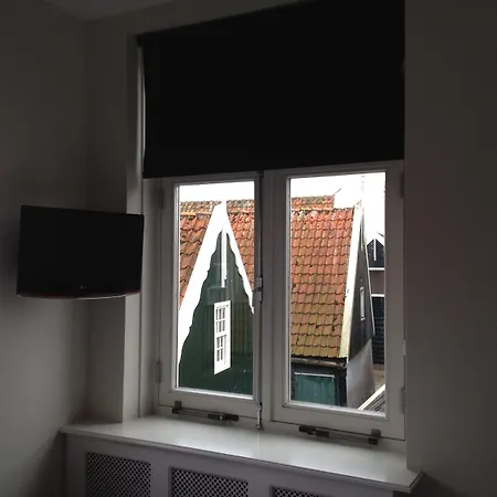 Hof van Marken-3