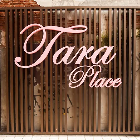Tara Place Hotel Bangkok-3