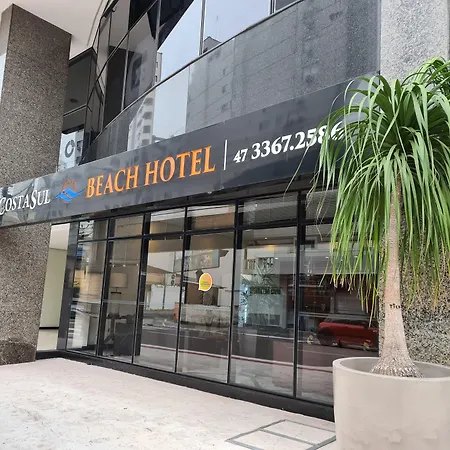 Stay - Apartamentos, Studios e Quartos - 400m da Praia Central-3