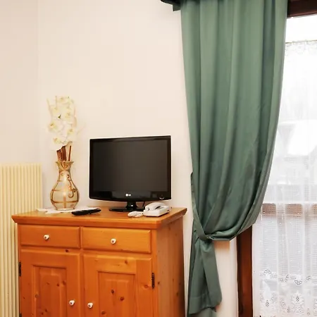 Residence Marisol Camere&Appartamenti - Mezzana Centre-2