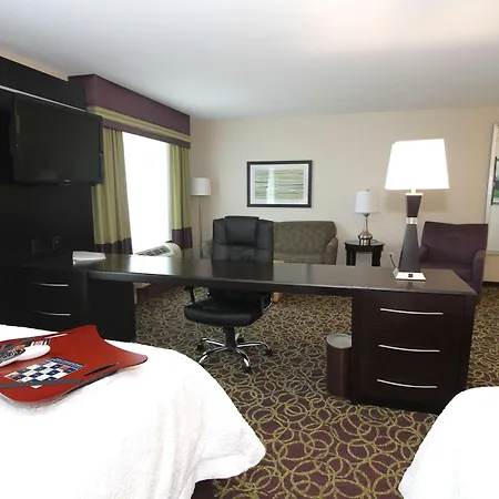 Hampton Inn And Suites Sandusky/Milan-3