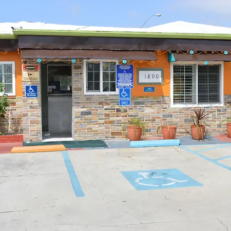 Eagle Inn Motel-3