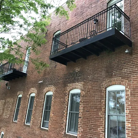 Suites At 249-3