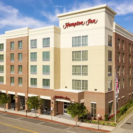 Hampton Inn Wilmington Downtown-3