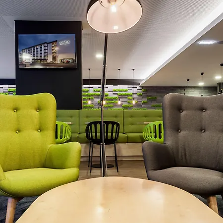 Neat Hotel Avenida-3