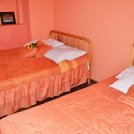 Colonial House Inn-2