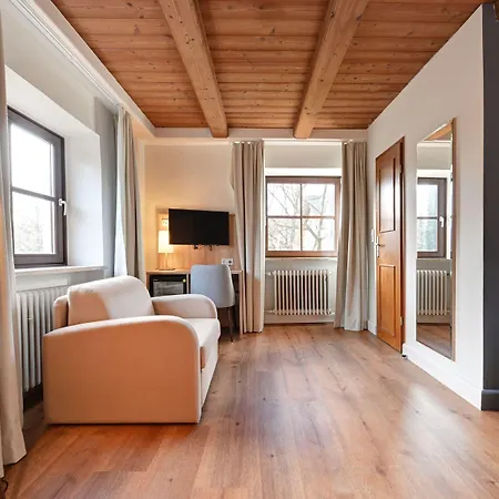 Hotel Schleuse-2