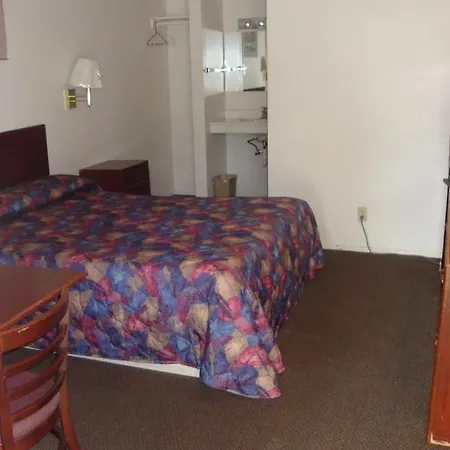 American Motel-3