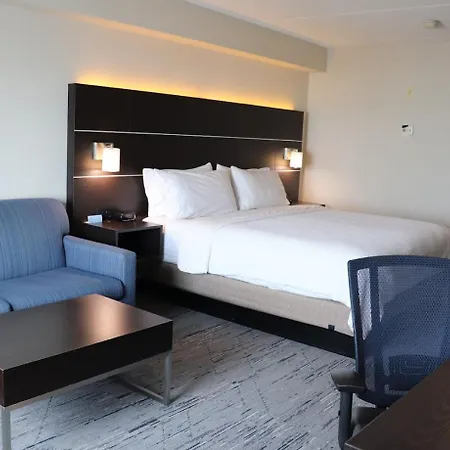 Holiday Inn Express Brampton By Ihg-3