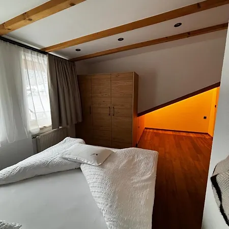 Hotel Laerchenhain-2