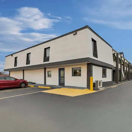 Days Inn By Wyndham Chesapeake-3