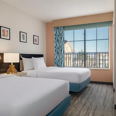 Hilton Garden Inn Las Vegas Strip South-2