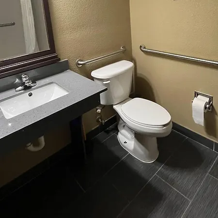 Quality Suites Graham - Burlington South-2