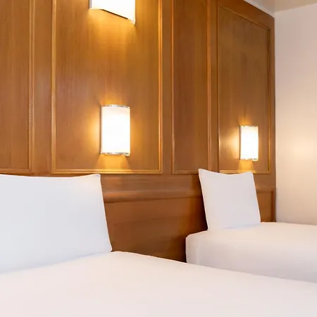 Stg Hotel Oxford Street - Formerly St Giles London Hotel-3