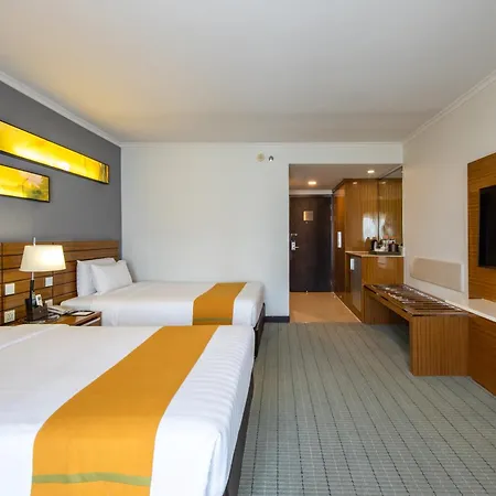 Maple Hotel-3