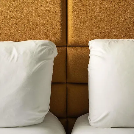 Ibis Styles Brugge Centrum-3