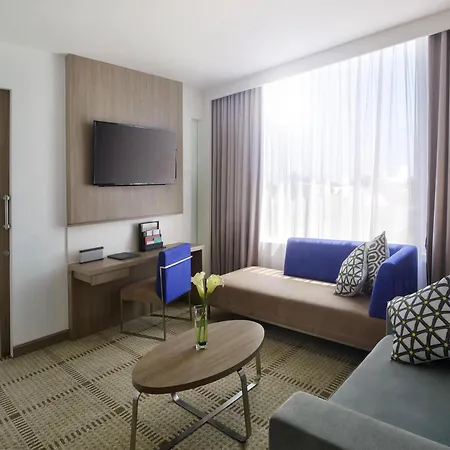 Novotel Makassar Grand Shayla-2
