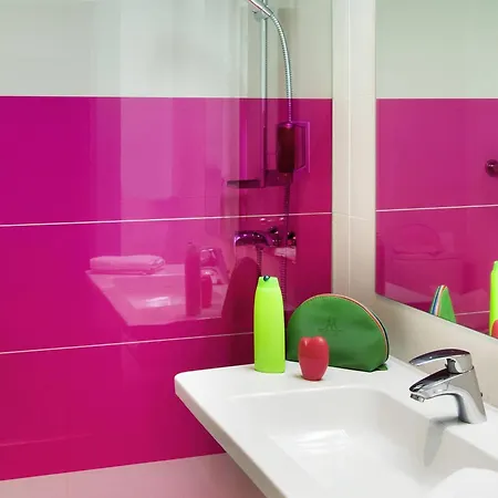 Ibis Styles Madrid Prado-2