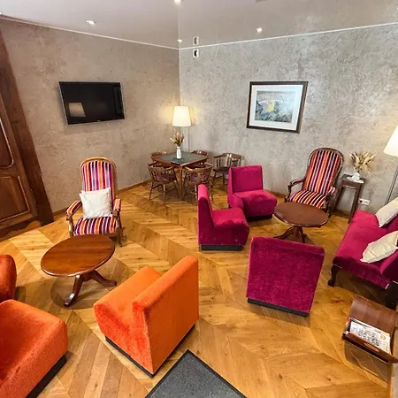 Hôtel La Montagne Fleurie-3