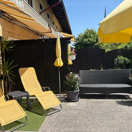 Hotel Pension Lindenhof-3