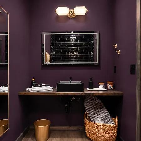 The Port Of Prescott Boutique Hotel-3