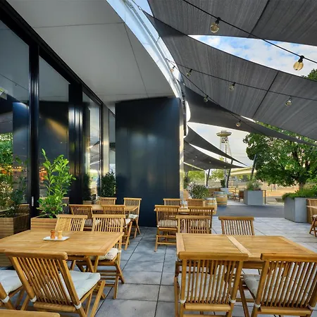 Park Inn By Radisson Danube Bratislava-2