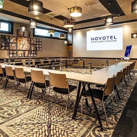 Novotel Paris 14 Porte D'Orleans-3