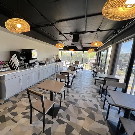 Red Roof Inn Plus & Suites Virginia Beach - Seaside-3