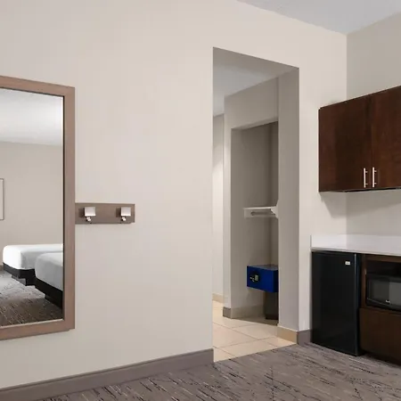 Holiday Inn Express Hotel & Suites Orlando East-Ucf Area By Ihg-2