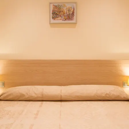 Hostal Excellence-2