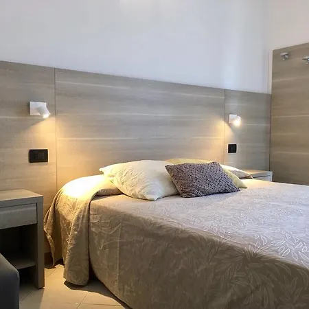 Hotel Daniela-3