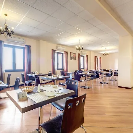 Regal Park Hotel-3