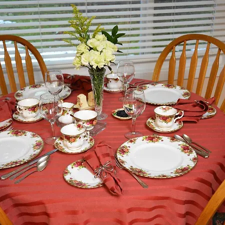 Tea Cozy Bed & Breakfast-2