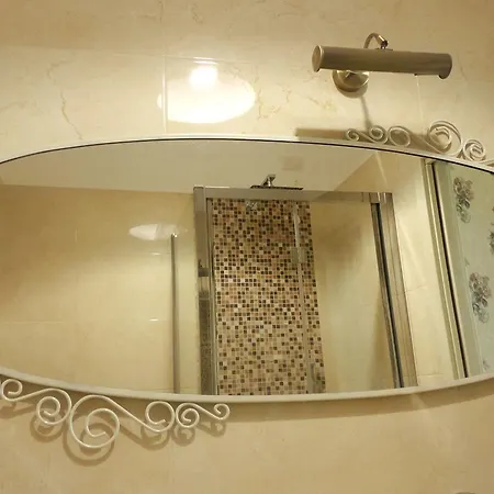 Cameo B&B-2