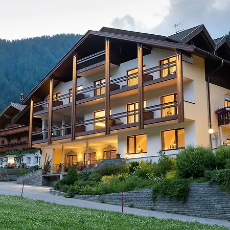 Hotel Alpenfrieden-2