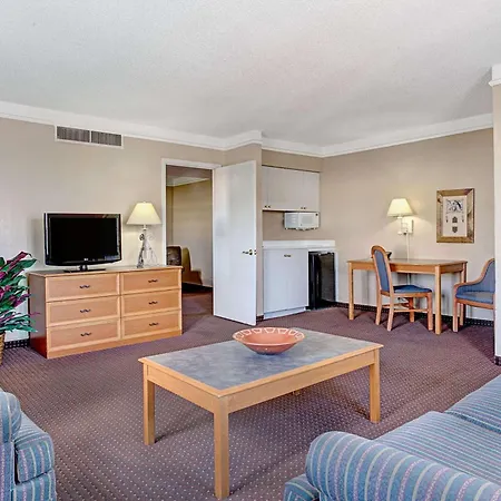 Days Inn By Wyndham Tucson City Center-3