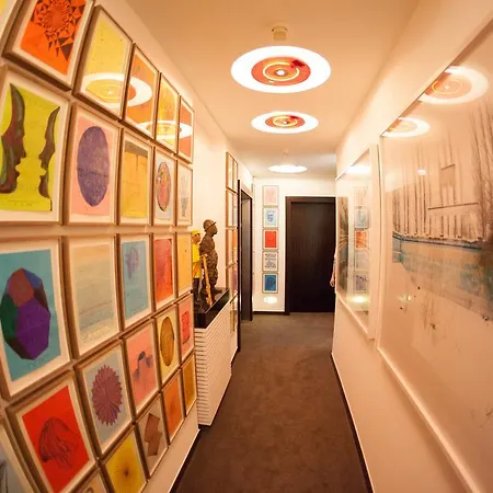 Avidon Art & Design Hotel-3