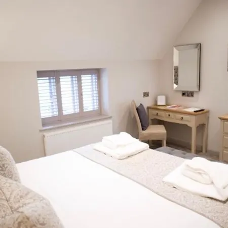 Rutland Water Courtyard Rooms-2