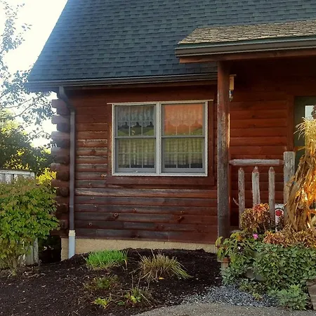 Amish Blessings Cabins-3